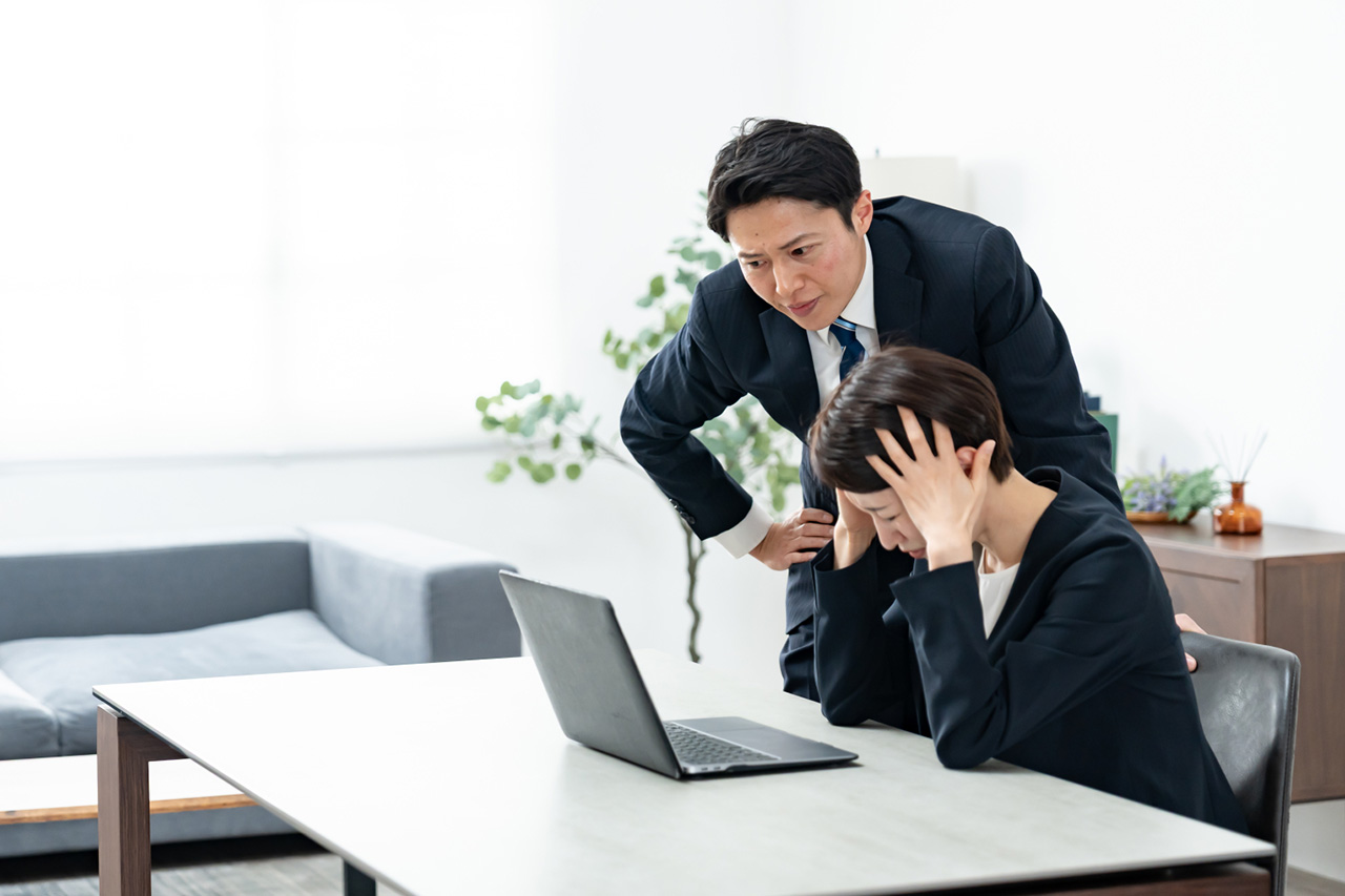 外注・育成・支援どれを選ぶ? プロジェクトマネジメントをプロに依頼するかの判断ガイド